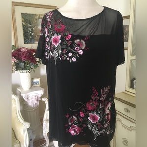 INC beautiful black sheer/cami embroidered floral motiff size 1X